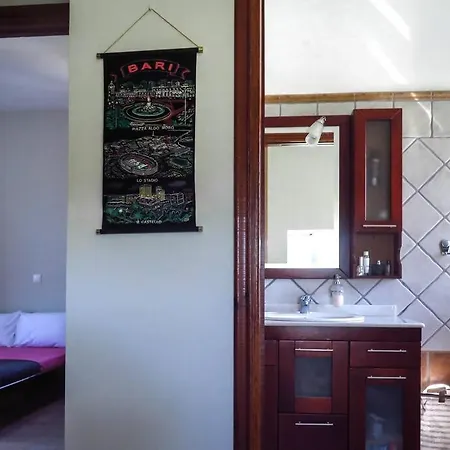 Rania: ευάερη με θέα τη θάλασσα * Lixouri