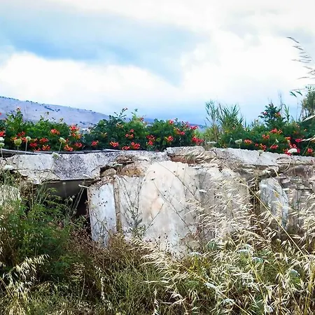 Villa Rania: ευάερη με θέα τη θάλασσα *