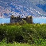 Villa Rania: ευάερη με θέα τη θάλασσα *