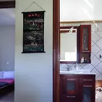 Rania: ευάερη με θέα τη θάλασσα * Lixouri