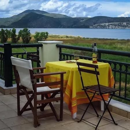 Вилла Rania: ευάερη με θέα τη θάλασσα *