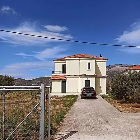 Rania: ευάερη με θέα τη θάλασσα Villa *